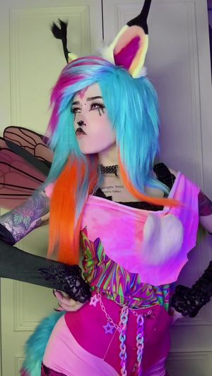 Video post by @ember.w0lf on TikTok