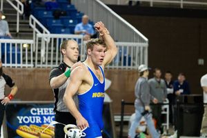 Image post by @HofstraWREST on Twitter