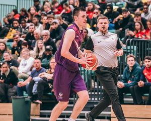 Image post by @oaklandsball on Instagram