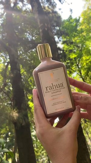 Video post by @RahuaBeauty on Facebook