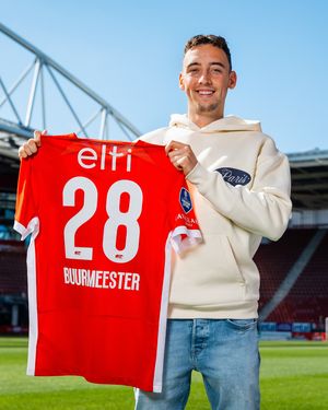 Image post by @azalkmaar on Instagram