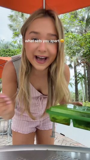 Video post by @juliaathomasss on Instagram