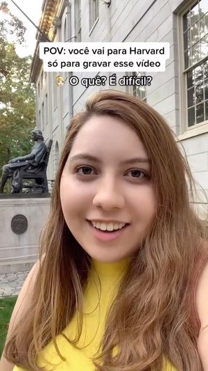 Video post by @brunaguedesoli on Facebook