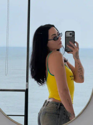 Image post by @quem on TikTok