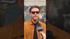Video post by @hollywoodreporter on YouTube