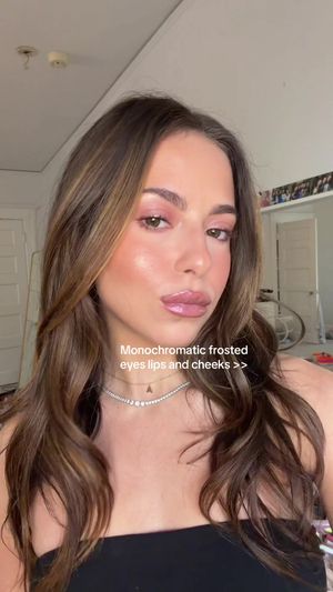 Video post by @anyaweitz on TikTok