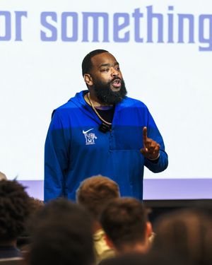 Image post by @memphisfootball on Instagram