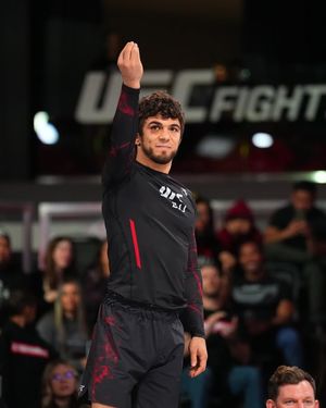 Image post by @ufcbjjofficial on Facebook