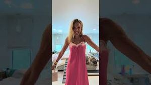 Video post by @shop.with.caroline on YouTube