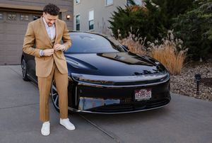 Image post by @phillip_lindsay on Instagram