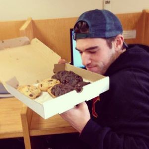 Image post by @insomniacookies on Instagram