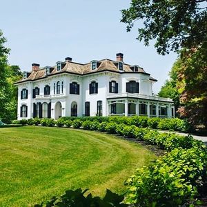Image post by @newport.mansions on Instagram