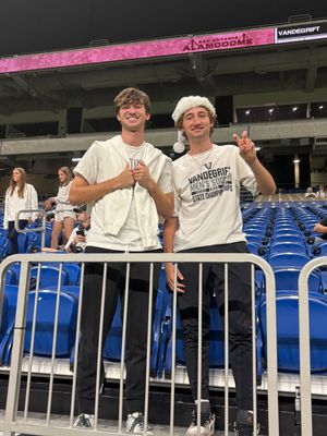 Image post by @var_austin on Instagram