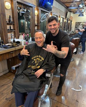 Image post by @iamrobschneider on Instagram