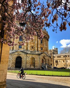 Image post by @oxford_uni on Instagram