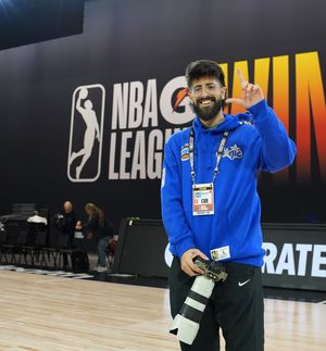 Image post by @shotbymclovin on Instagram