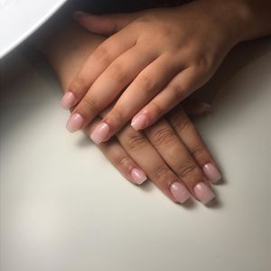 Image post by @nestanails on Instagram