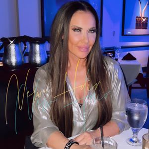 Image post by @leeannelocken on Instagram