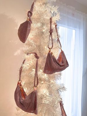 Image post by @shopatgrace on Facebook