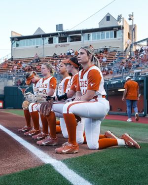 Image post by @texassoftball on Instagram