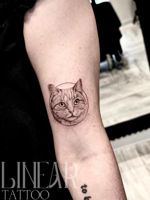 Image post by @christina.lineartattoo on Instagram