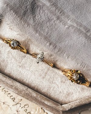 Image post by @maejeanvintage on Instagram