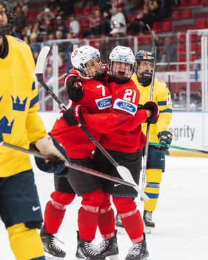 Image post by @swissicehockeywomen on Instagram