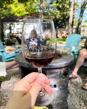 Image post by @glenarborwines on Instagram