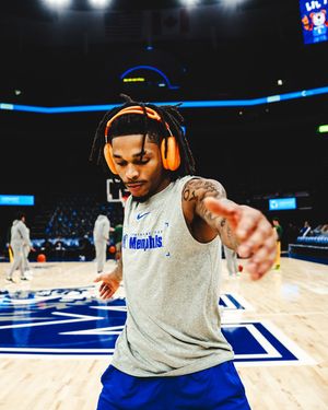 Image post by @memphis_mbb on Instagram