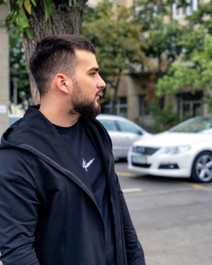 Image post by @liviuvulpescu on Instagram