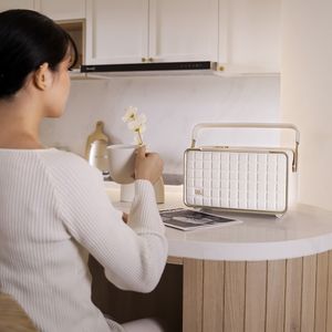 Image post by @jblkorea on Instagram