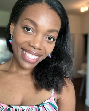 Image post by @gloriasmiless on Instagram