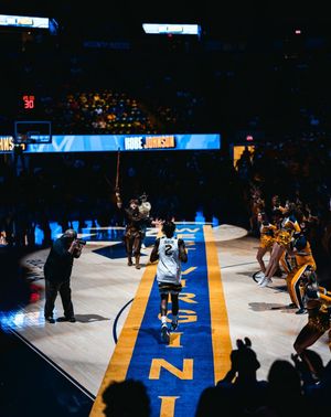 Image post by @wvuhoops on Instagram