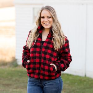Image post by @shopfillyflair on Instagram