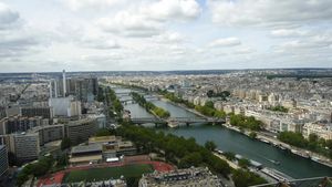 Image post by @loganmadethat_ on Instagram