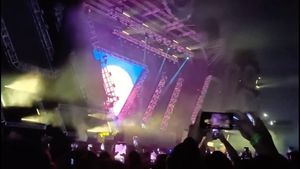 Image post by @kshmr on Instagram
