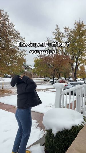 Image post by @curtsyapp on Facebook