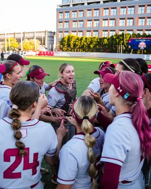 Image post by @colgatesoftball on Instagram