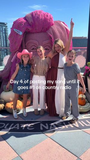 Video post by @laurenalaina on TikTok