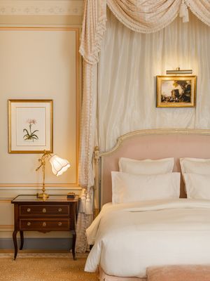 Image post by @ritzparis on Instagram