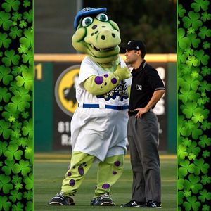 Image post by @rcquakes on Instagram