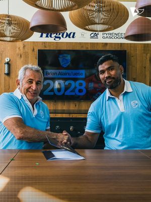 Image post by @avironrugbypro on Instagram