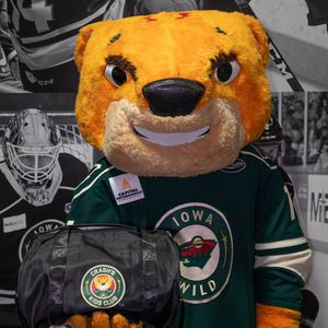 Image post by @iowawild on Instagram
