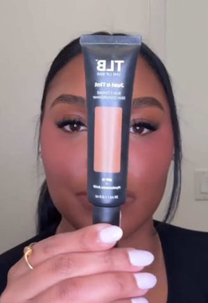 Video post by @thelipbar on TikTok