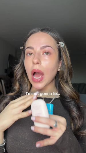 Video post by @anyaweitz on TikTok