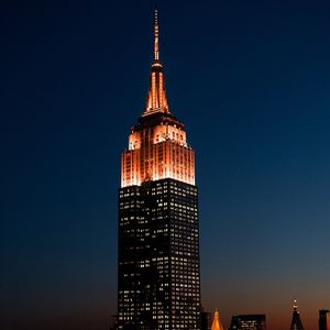 Image post by @empirestatebldg on Instagram