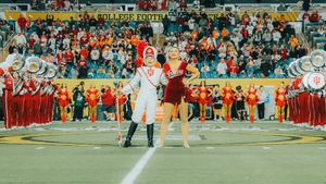 Image post by @HundredIU on Twitter