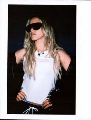 Image post by @youngexwives on Instagram