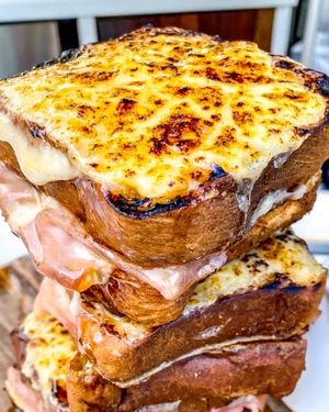 Image post by @everything_delish on Instagram