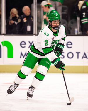 Image post by @undmhockey on Instagram